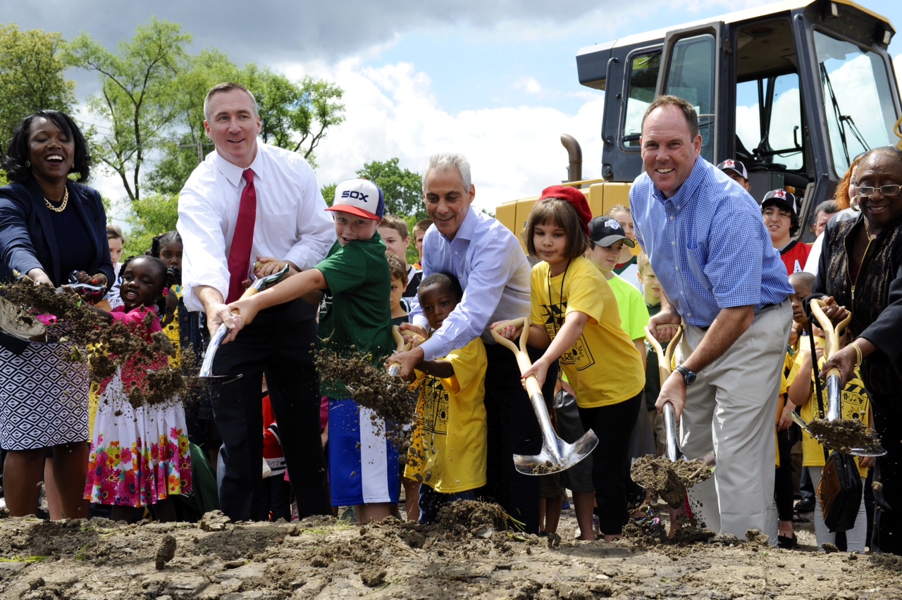 Mayor Emanuel, Chicago Park District Break Ground On Morgan Park, Beverly Sports Center